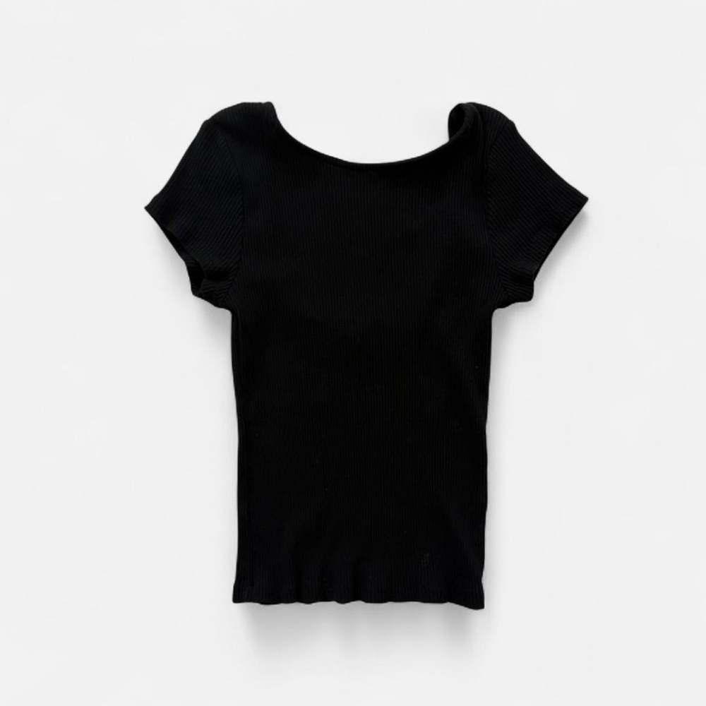 Black Ribbed cotton on Short-Sleeve Women’s Top